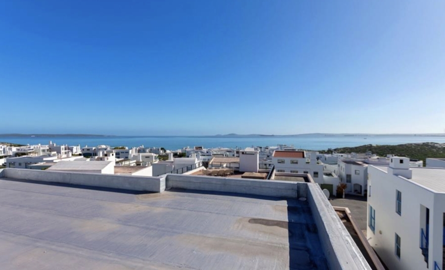 5 Bedroom Property for Sale in Paradise Beach Western Cape